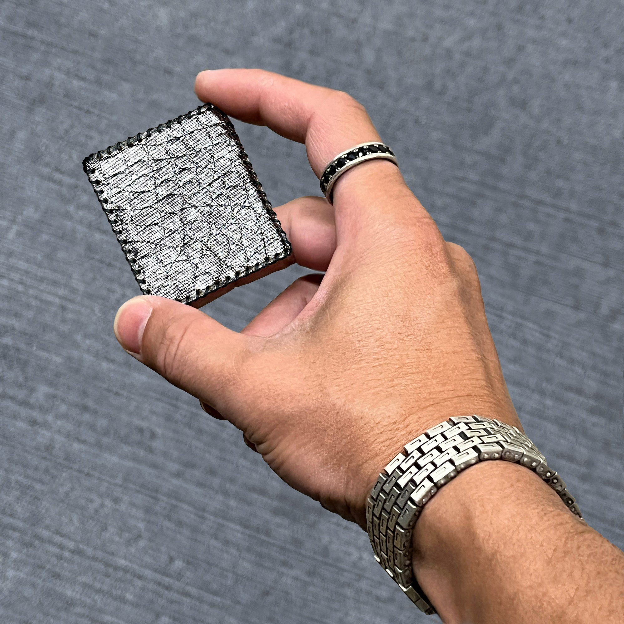 Wildcard — Gunmetal Alligator, Small
